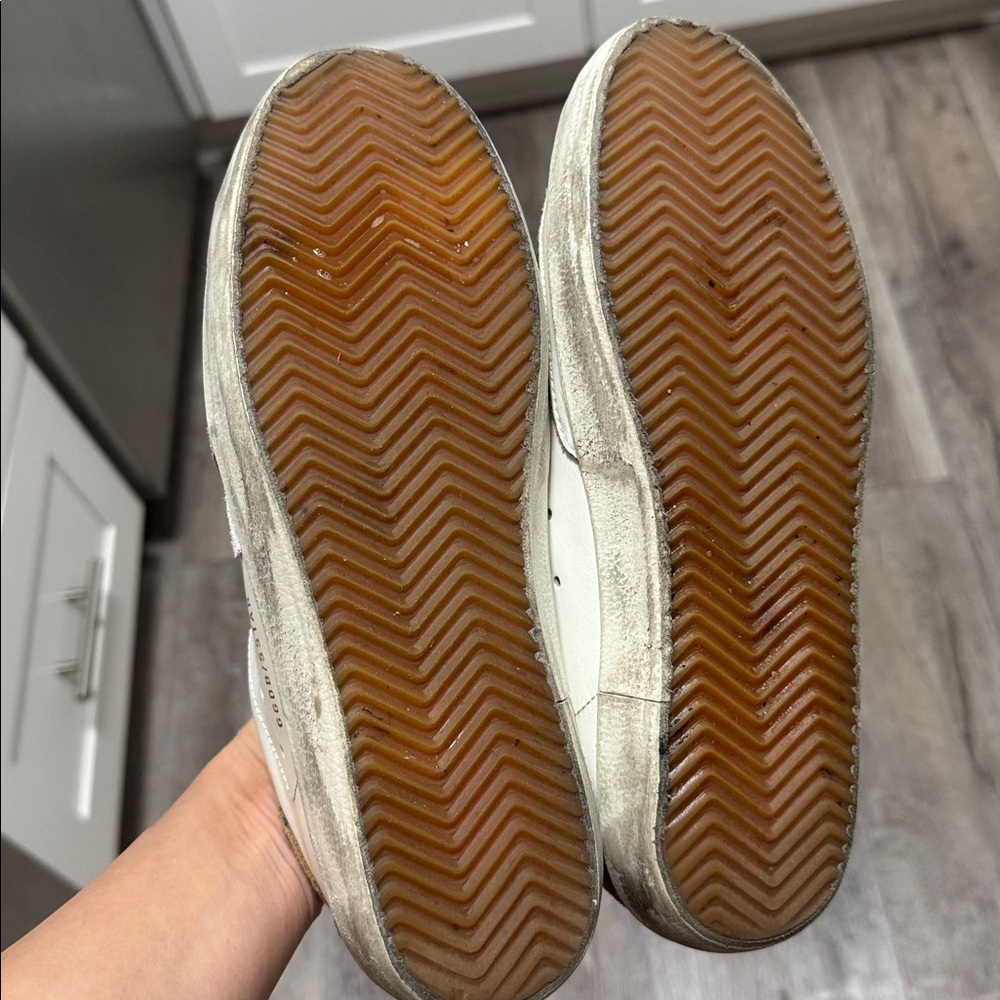 GOLDEN GOOSE White and tan with gray laces 39 - Picture 2 of 6